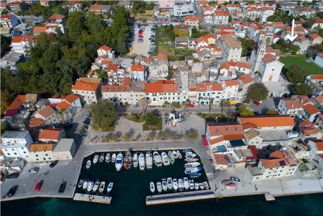 Dida Roko, Rustikalni Apartman S Terasom Kaštela Eksteriør billede